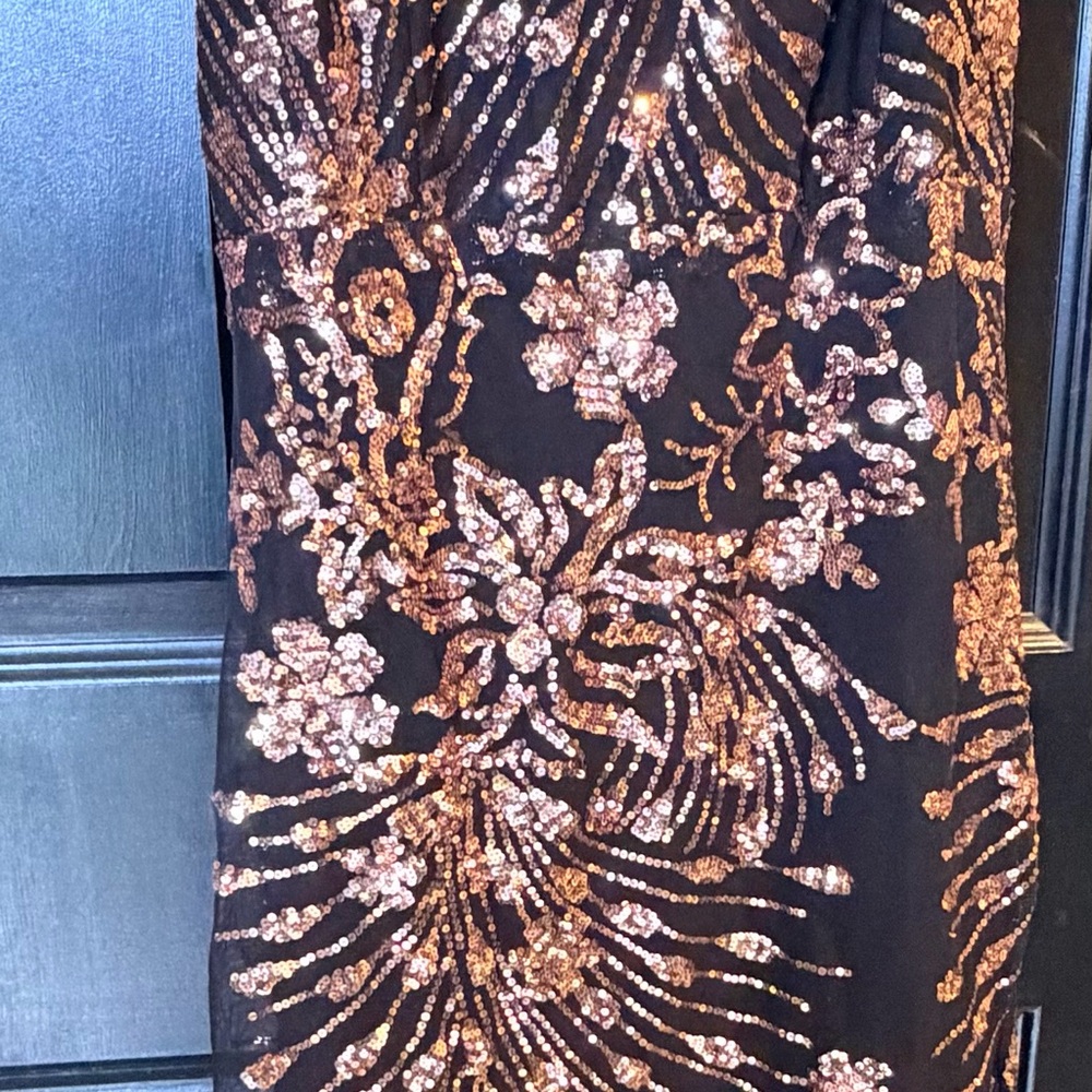 Haute Monde Black and Gold Sequin Dress (10)